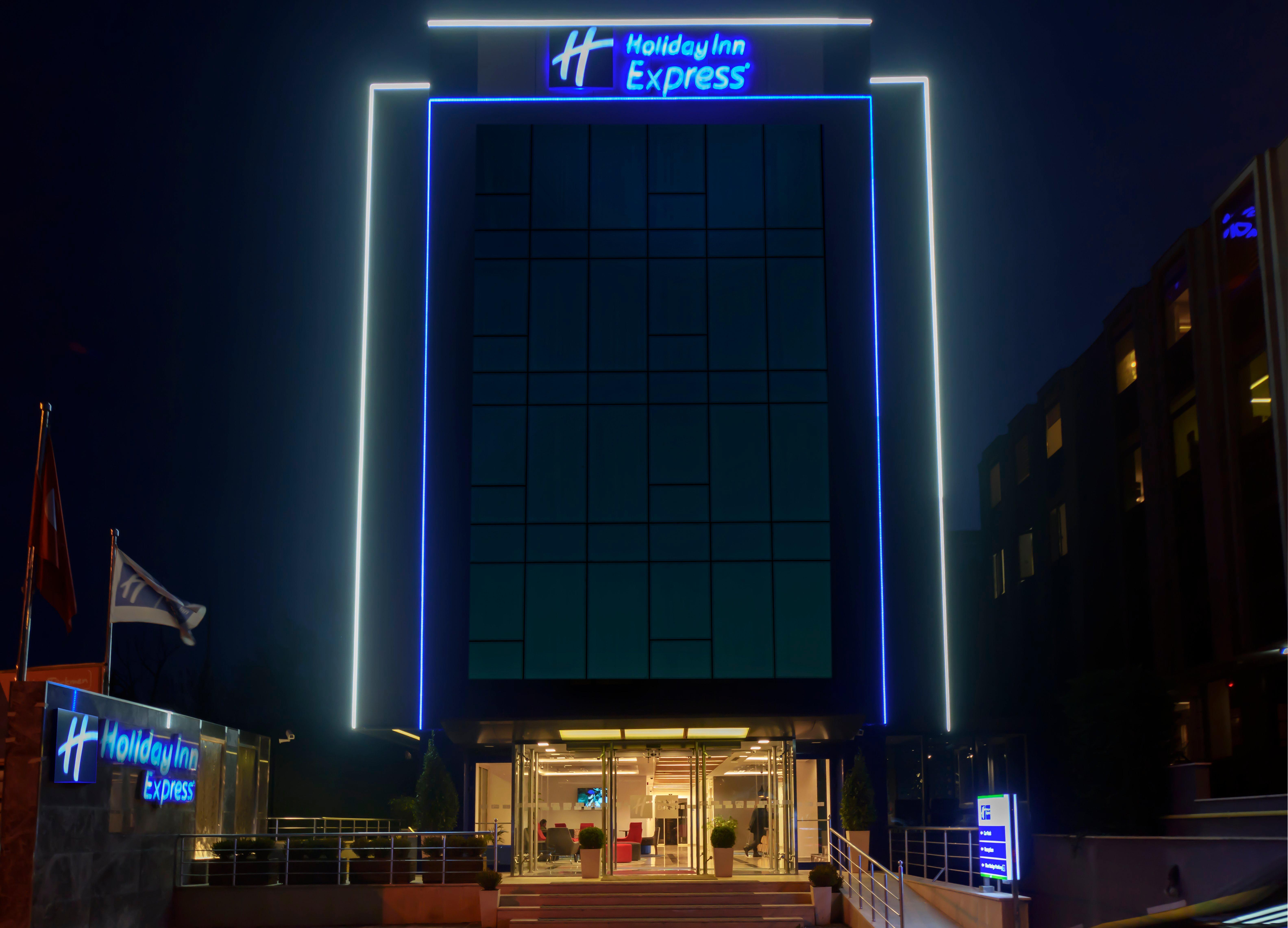 Holiday Inn Express Istanbul-Altunizade, An Ihg Hotel Exterior photo